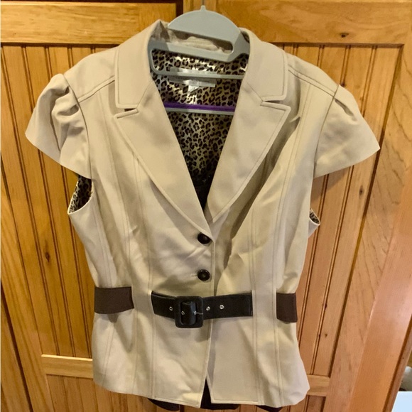 Women's Beige Short Sleeve Jacket and Skirt - Picture 2 of 8